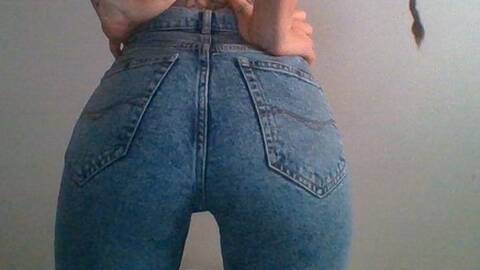 SallyTheDoll SallyTheDoll